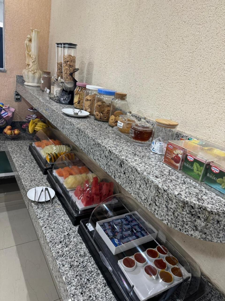 Hotel Aconchego Da Vila Saquarema Bagian luar foto